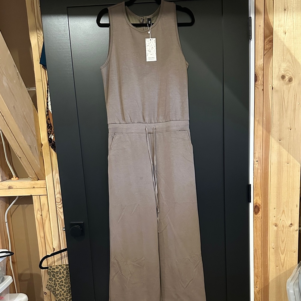 Sleeveless Taupe Wide-Leg Jumpsuit - Brand Unspecified